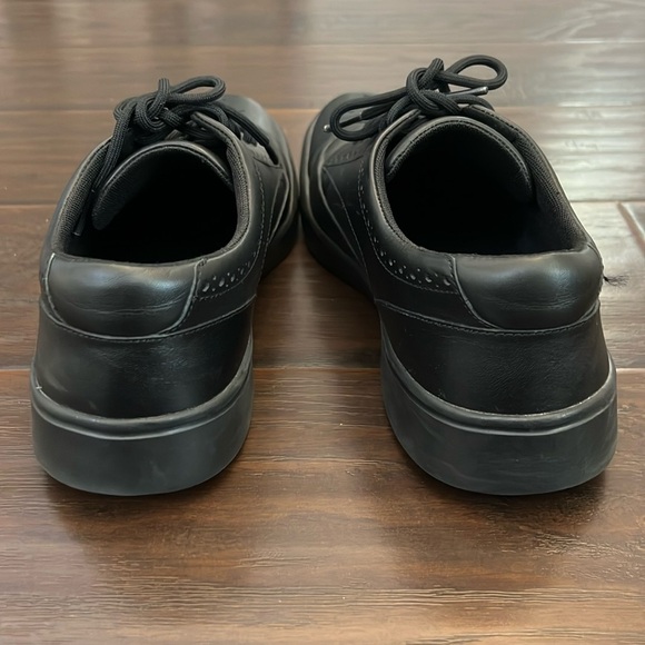 Cole Haan black lace up shoes men’s size 10.5 main image 8